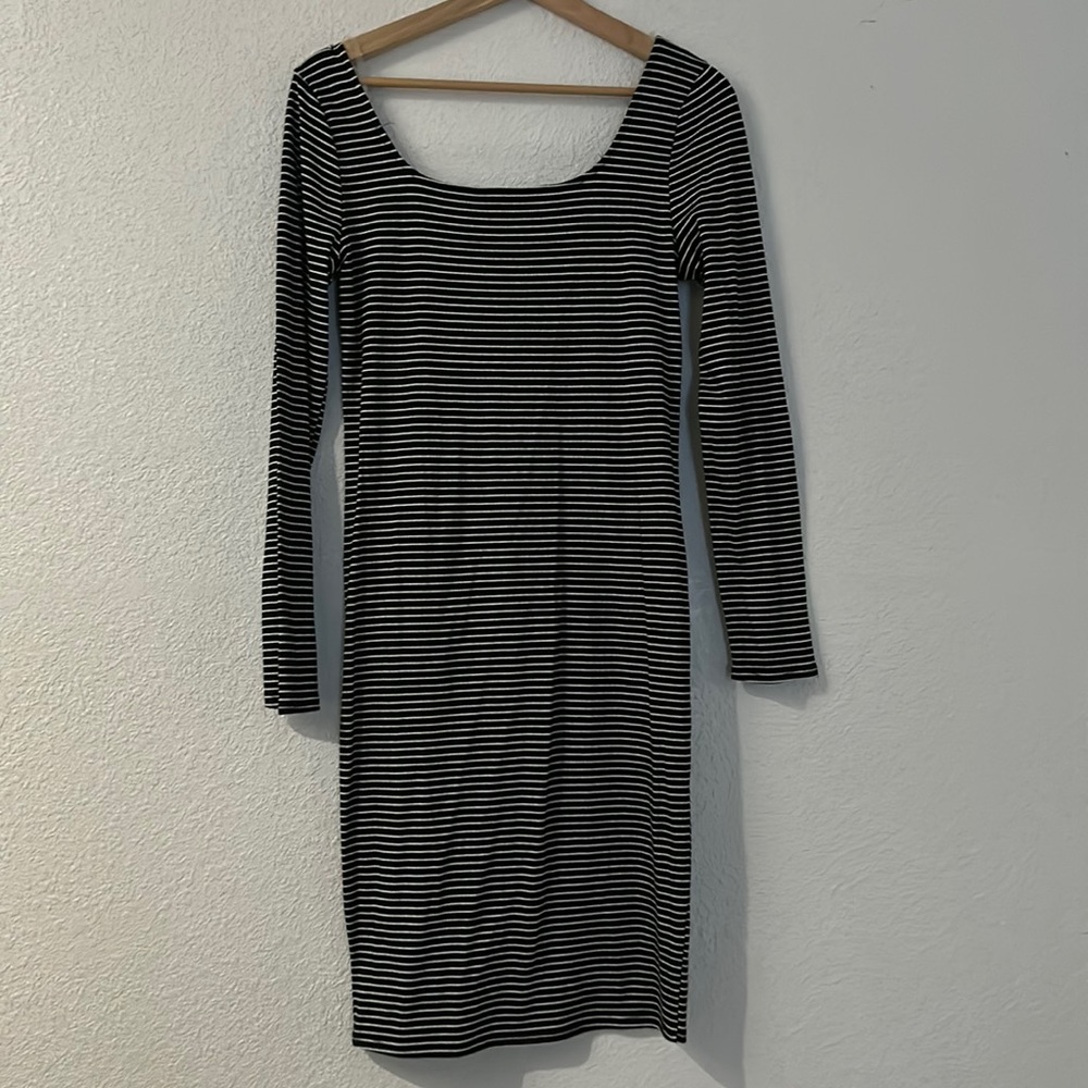 Black and white dress, no tag, never used